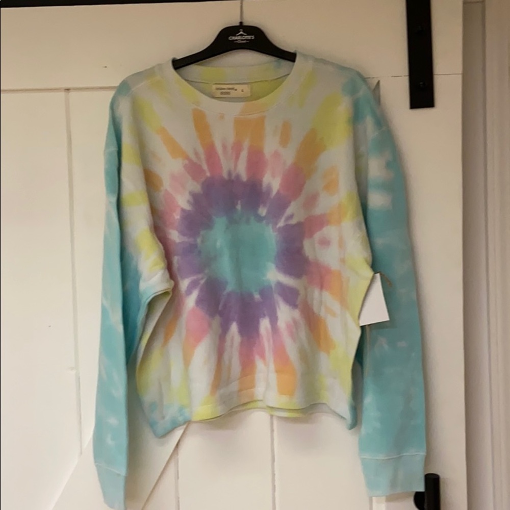 NWT cozy tie dye sweatshirt